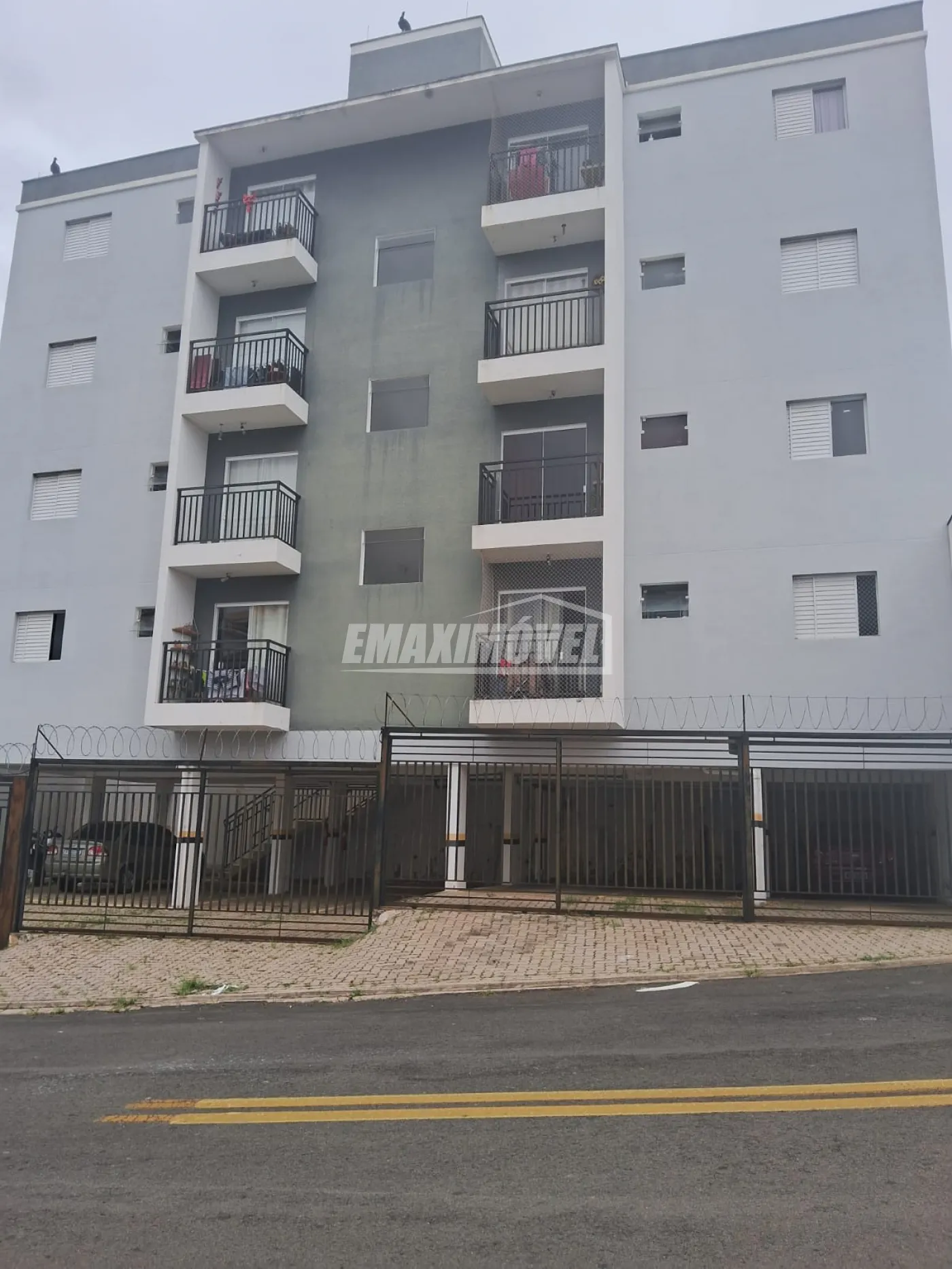 Comprar Apartamento / Padrão em Sorocaba R$ 230.000,00 - Foto 2