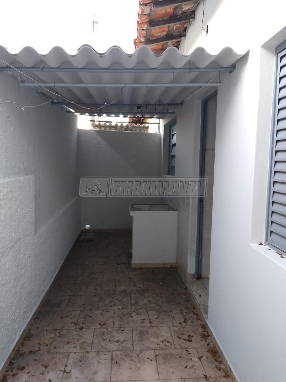Alugar Casa / em Bairros em Sorocaba R$ 800,00 - Foto 11