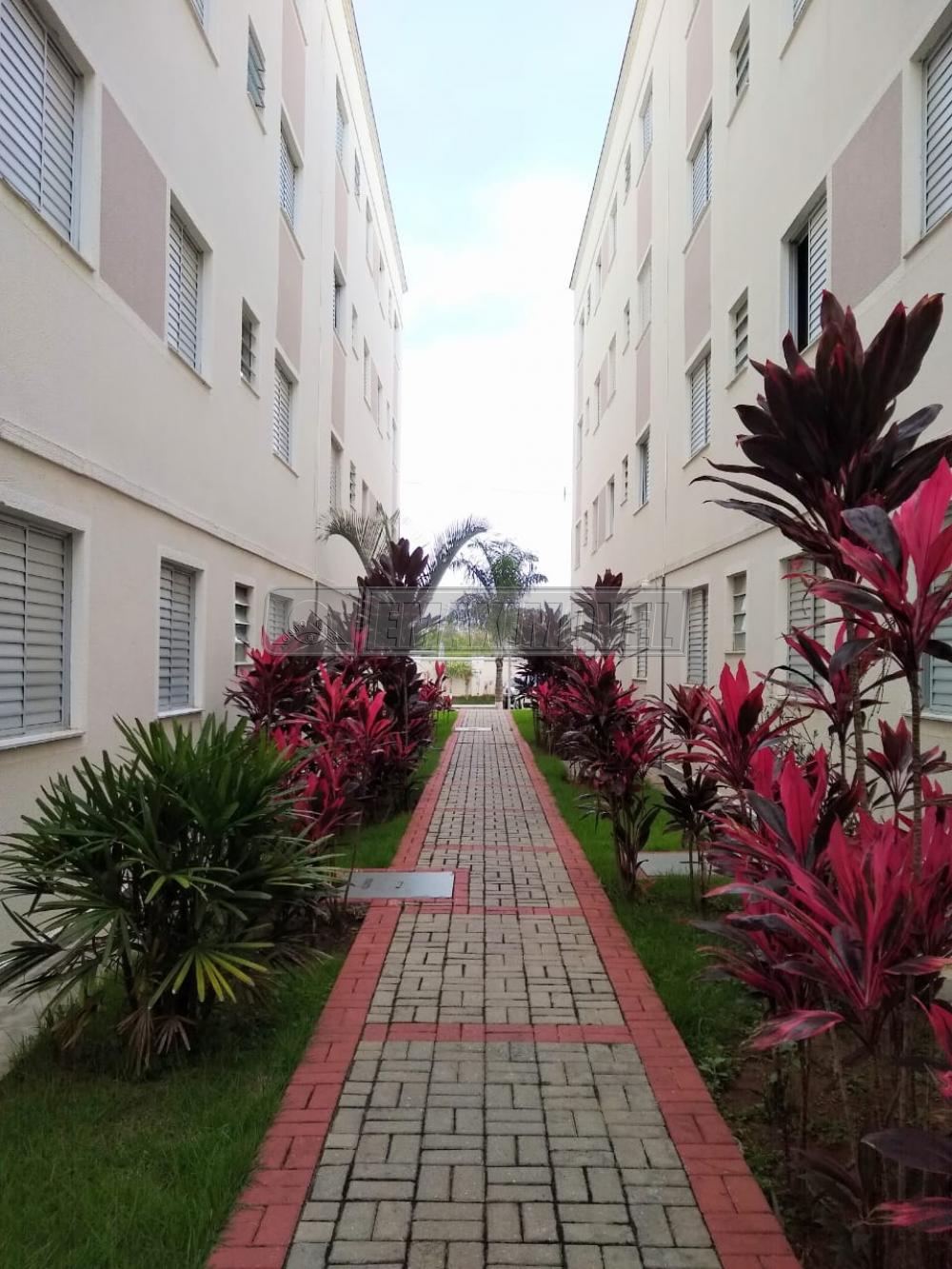 Comprar Apartamento / Padrão em Sorocaba R$ 195.000,00 - Foto 2