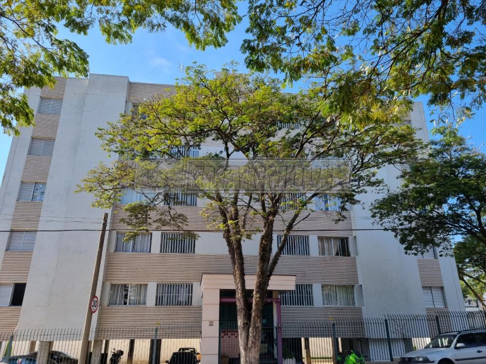 Alugar Apartamento / Padrão em Sorocaba R$ 2.100,00 - Foto 2