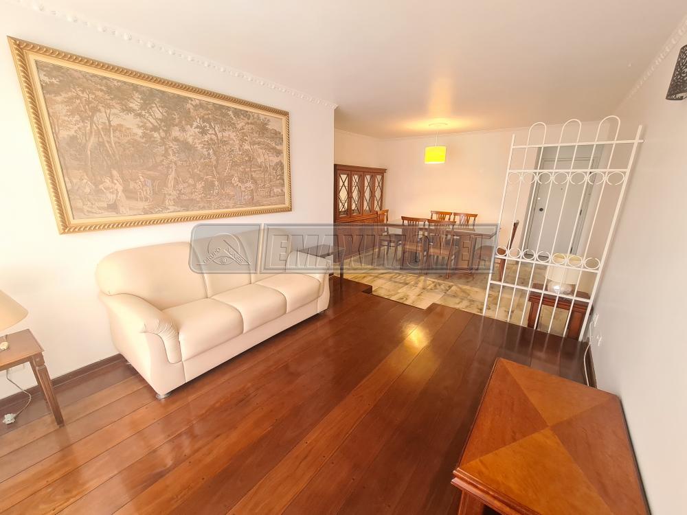 Alugar Apartamento / Padrão em Sorocaba R$ 1.800,00 - Foto 4