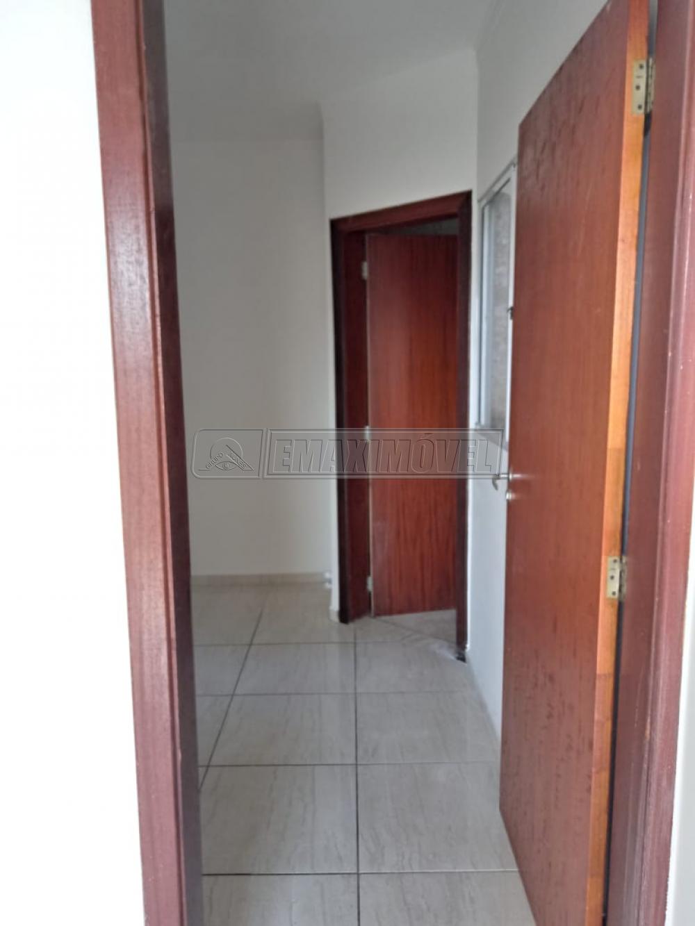 Comprar Apartamento / Kitnet em Sorocaba R$ 137.000,00 - Foto 2