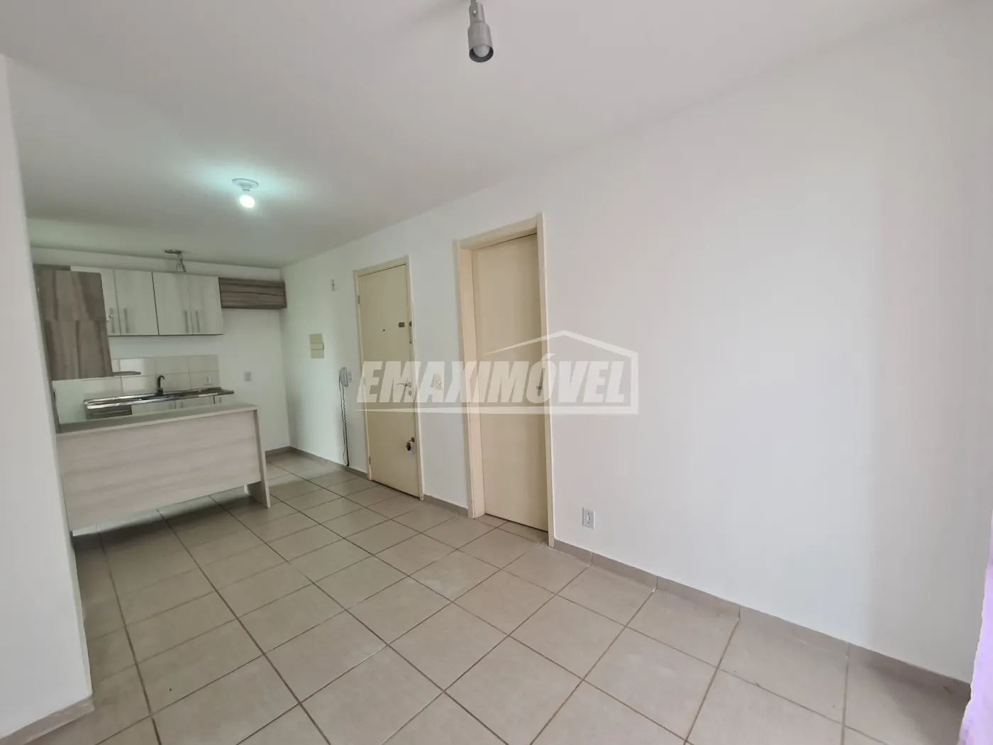 Alugar Apartamento / Padrão em Sorocaba R$ 1.100,00 - Foto 3