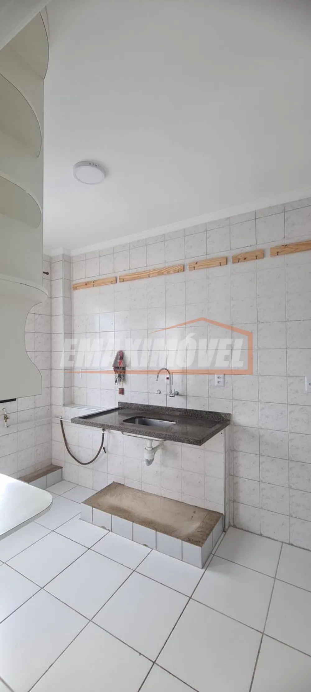 Alugar Apartamento / Padrão em Sorocaba R$ 1.100,00 - Foto 5