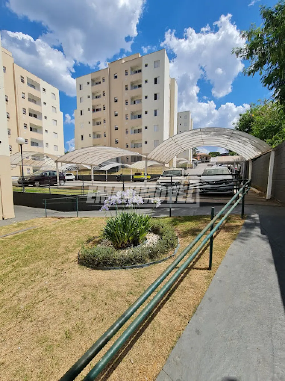 Alugar Apartamento / Padrão em Votorantim R$ 1.200,00 - Foto 1