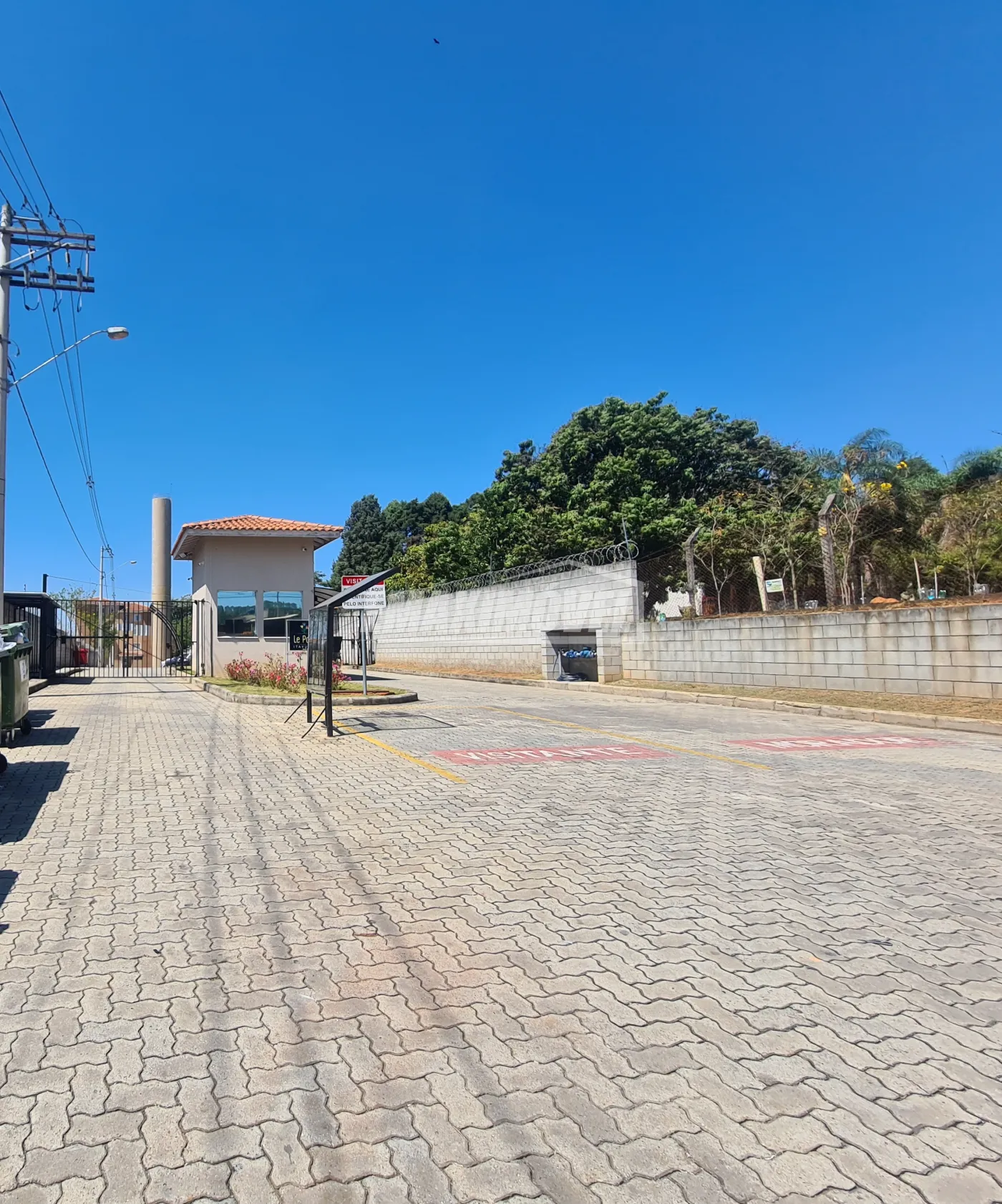 Alugar Apartamento / Padrão em Sorocaba R$ 1.000,00 - Foto 1