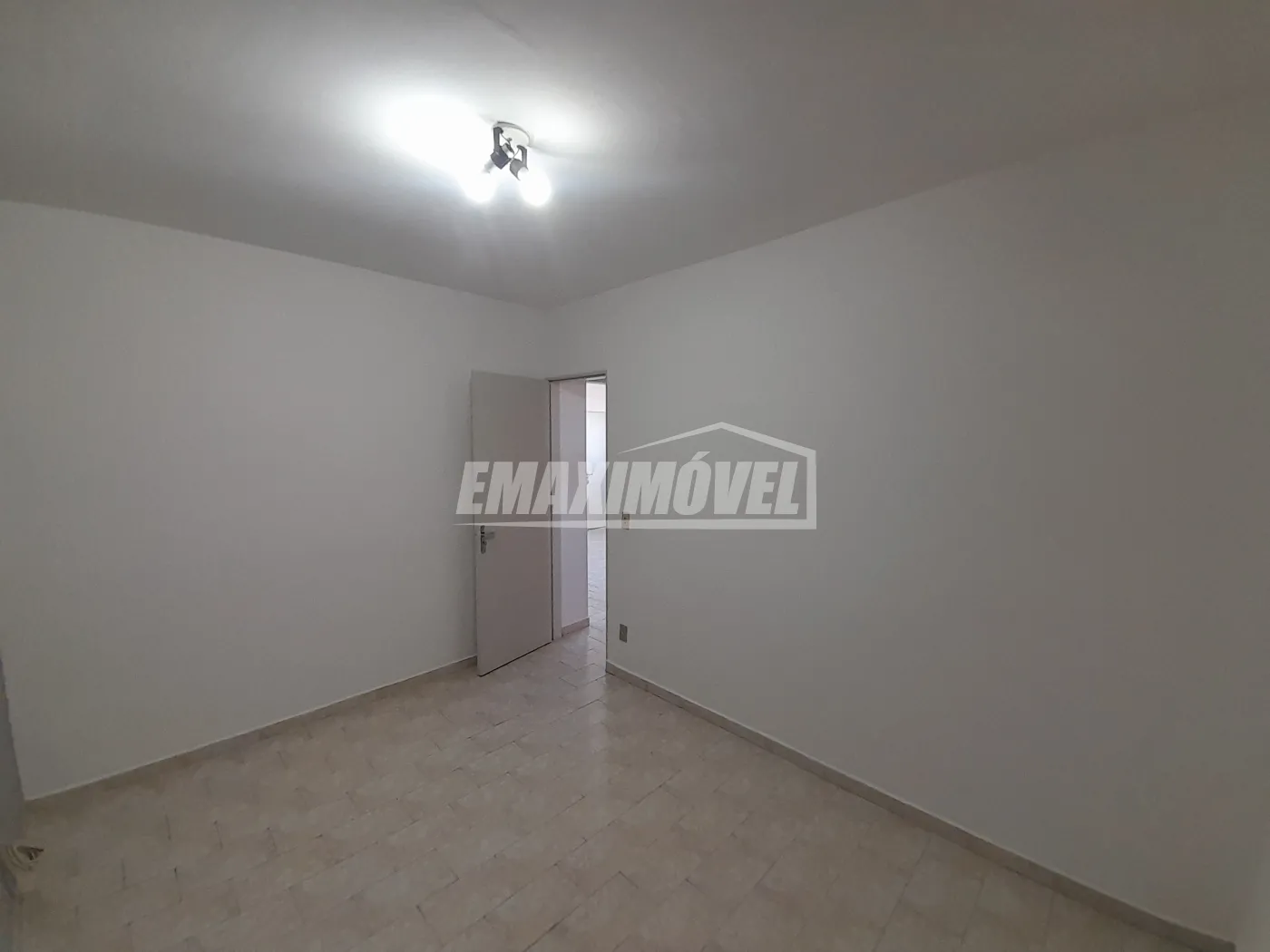 Alugar Apartamento / Padrão em Sorocaba R$ 1.000,00 - Foto 9
