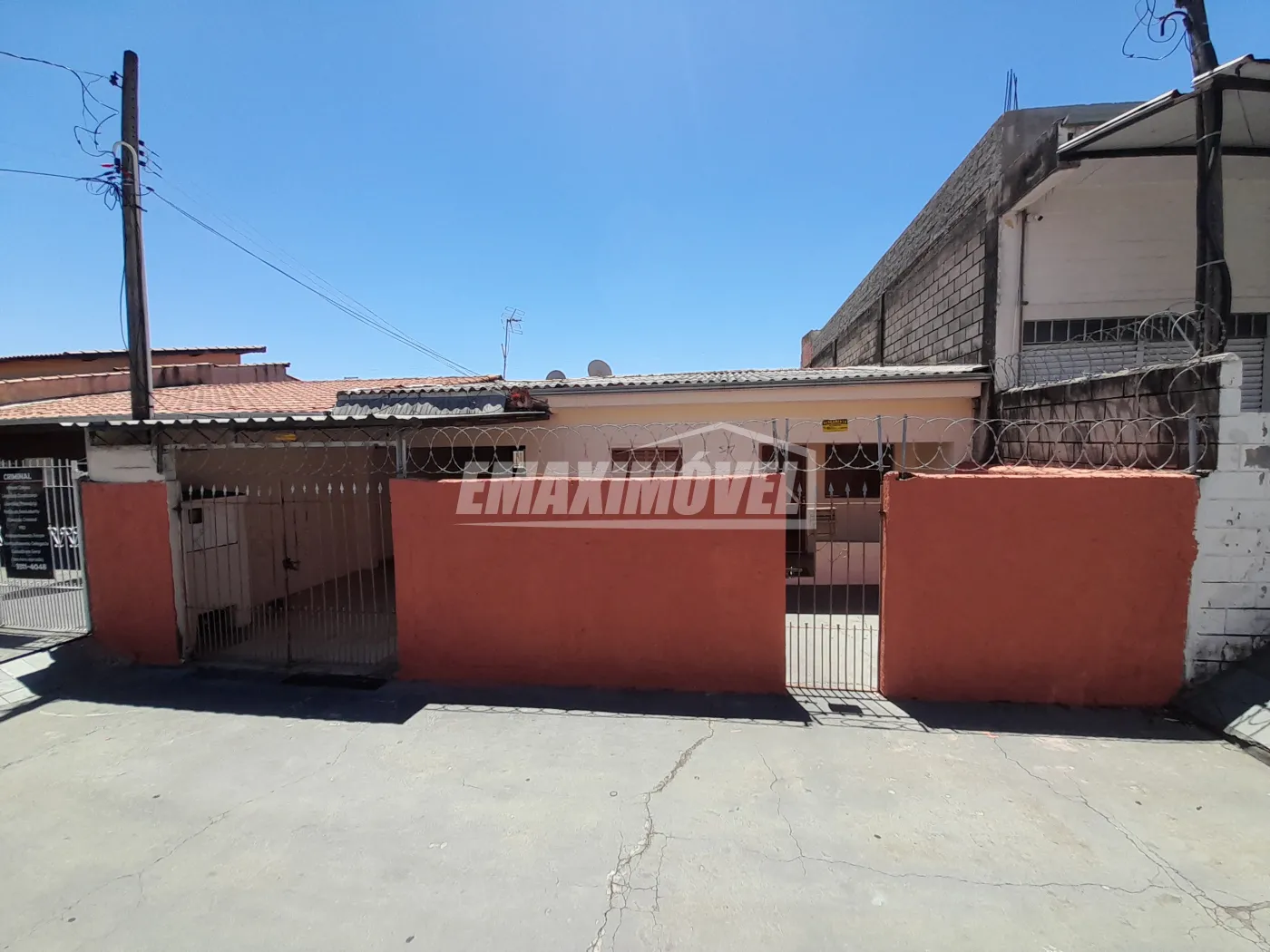 Alugar Casa / em Bairros em Sorocaba R$ 1.800,00 - Foto 1