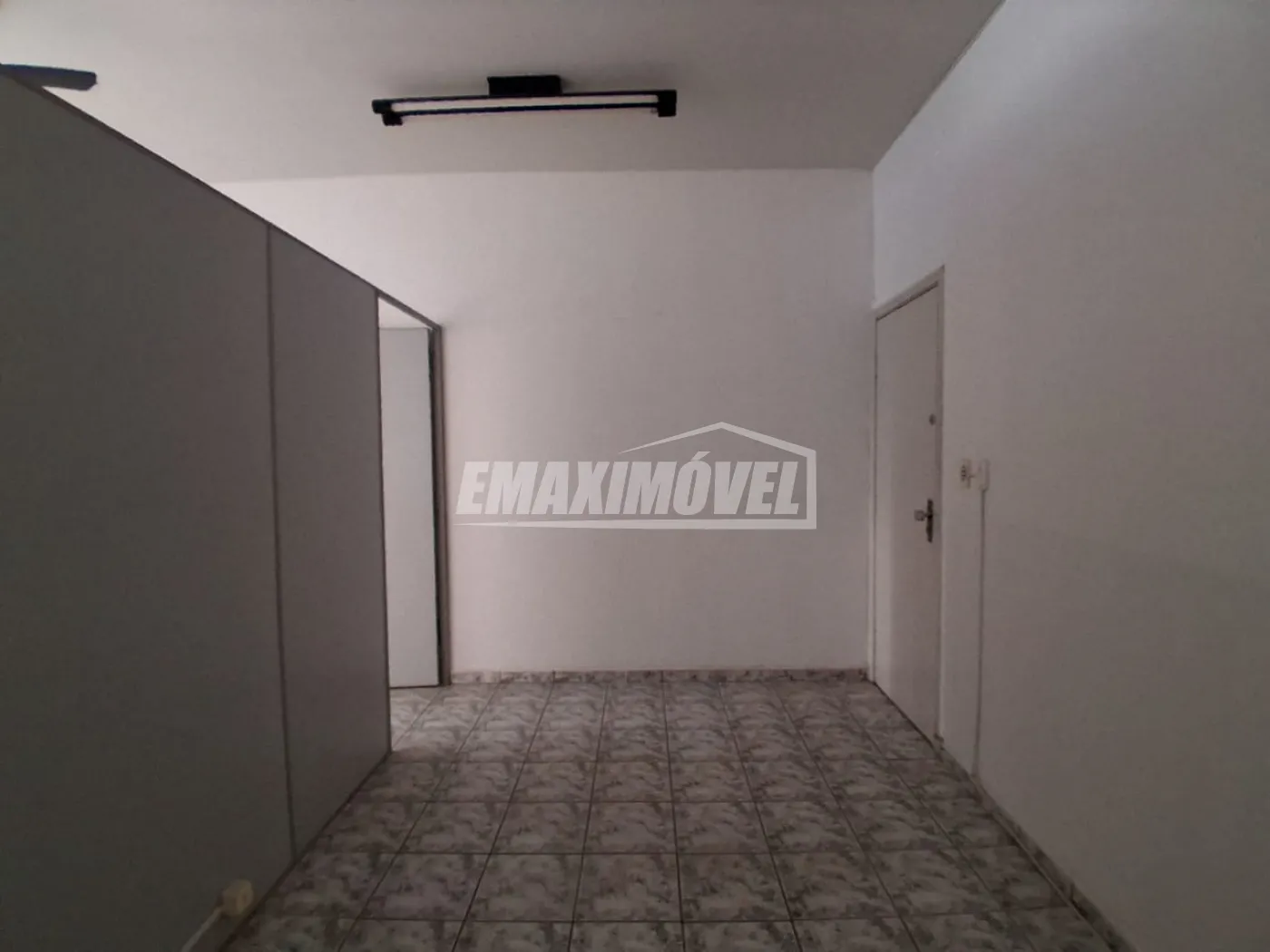 Alugar Sala Comercial / em Bairro em Sorocaba R$ 1.100,00 - Foto 8