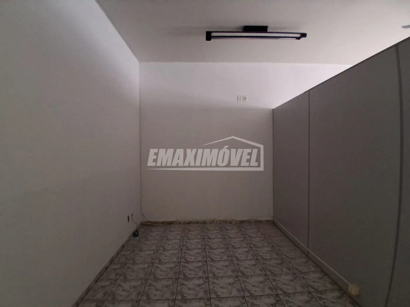 Alugar Sala Comercial / em Bairro em Sorocaba R$ 1.100,00 - Foto 9