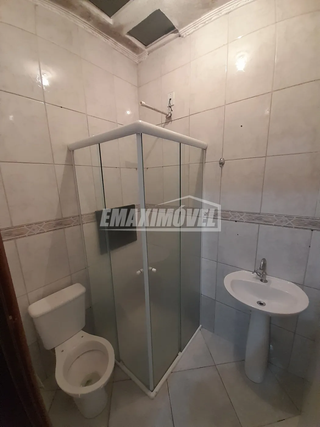 Alugar Casa / em Bairros em Sorocaba R$ 1.650,00 - Foto 12