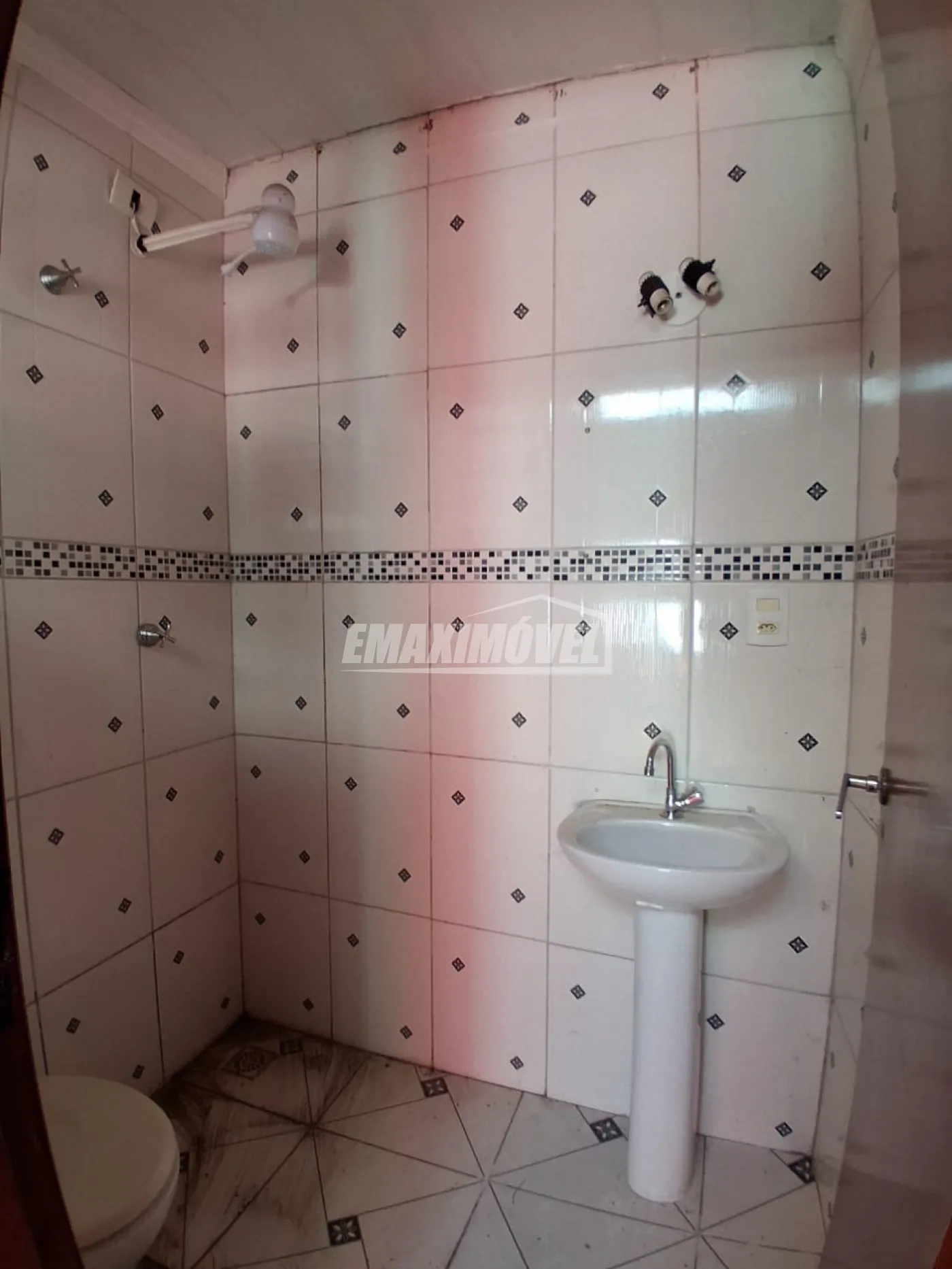 Alugar Sala Comercial / em Bairro em Sorocaba R$ 700,00 - Foto 8