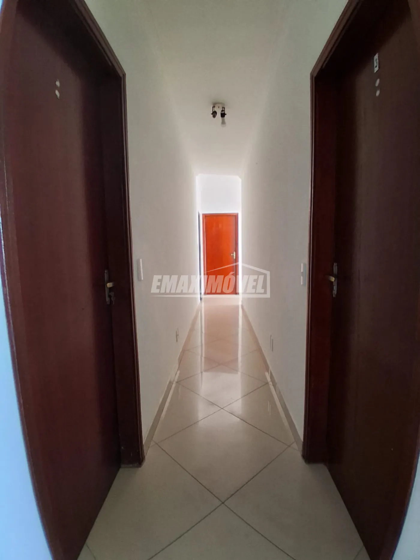 Alugar Sala Comercial / em Bairro em Sorocaba R$ 700,00 - Foto 9