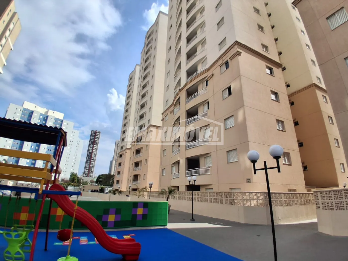 Alugar Apartamento / Padrão em Sorocaba R$ 2.400,00 - Foto 17