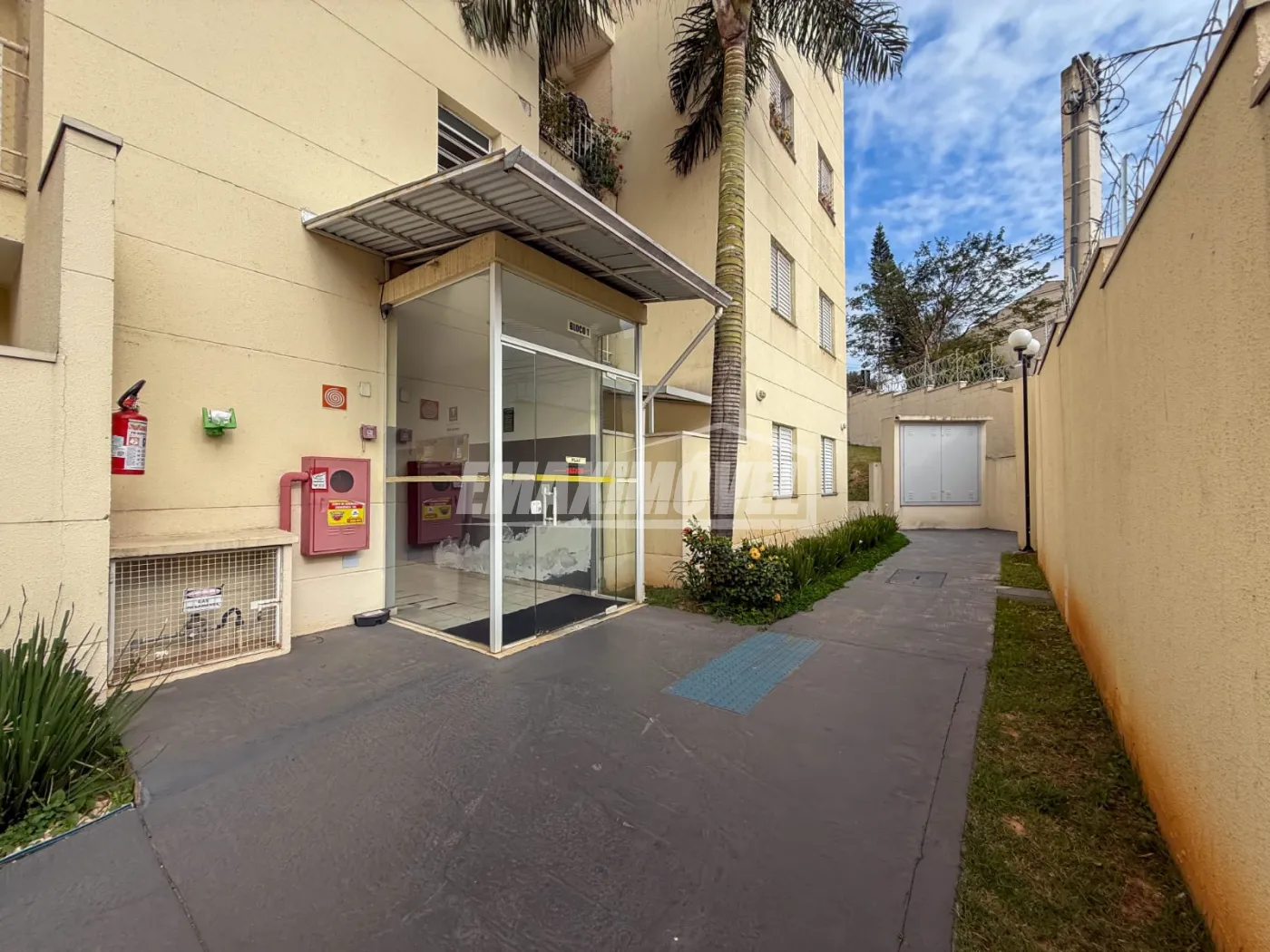 Comprar Apartamento / Padrão em Sorocaba R$ 290.000,00 - Foto 3