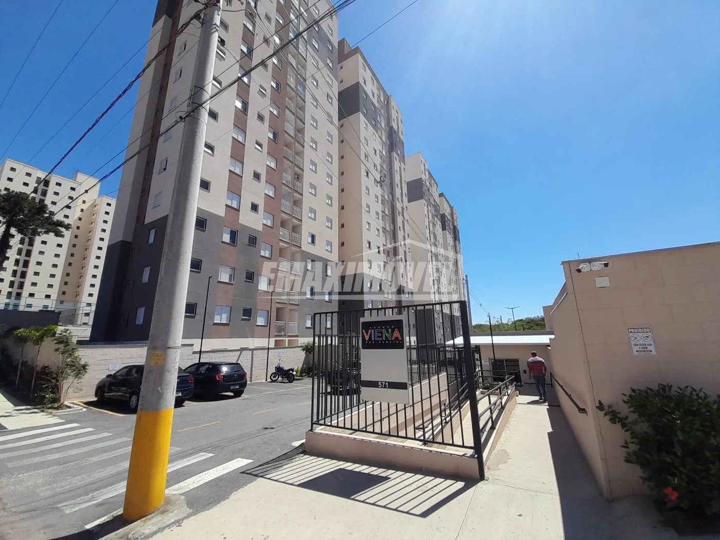 Alugar Apartamento / Padrão em Sorocaba R$ 1.700,00 - Foto 1