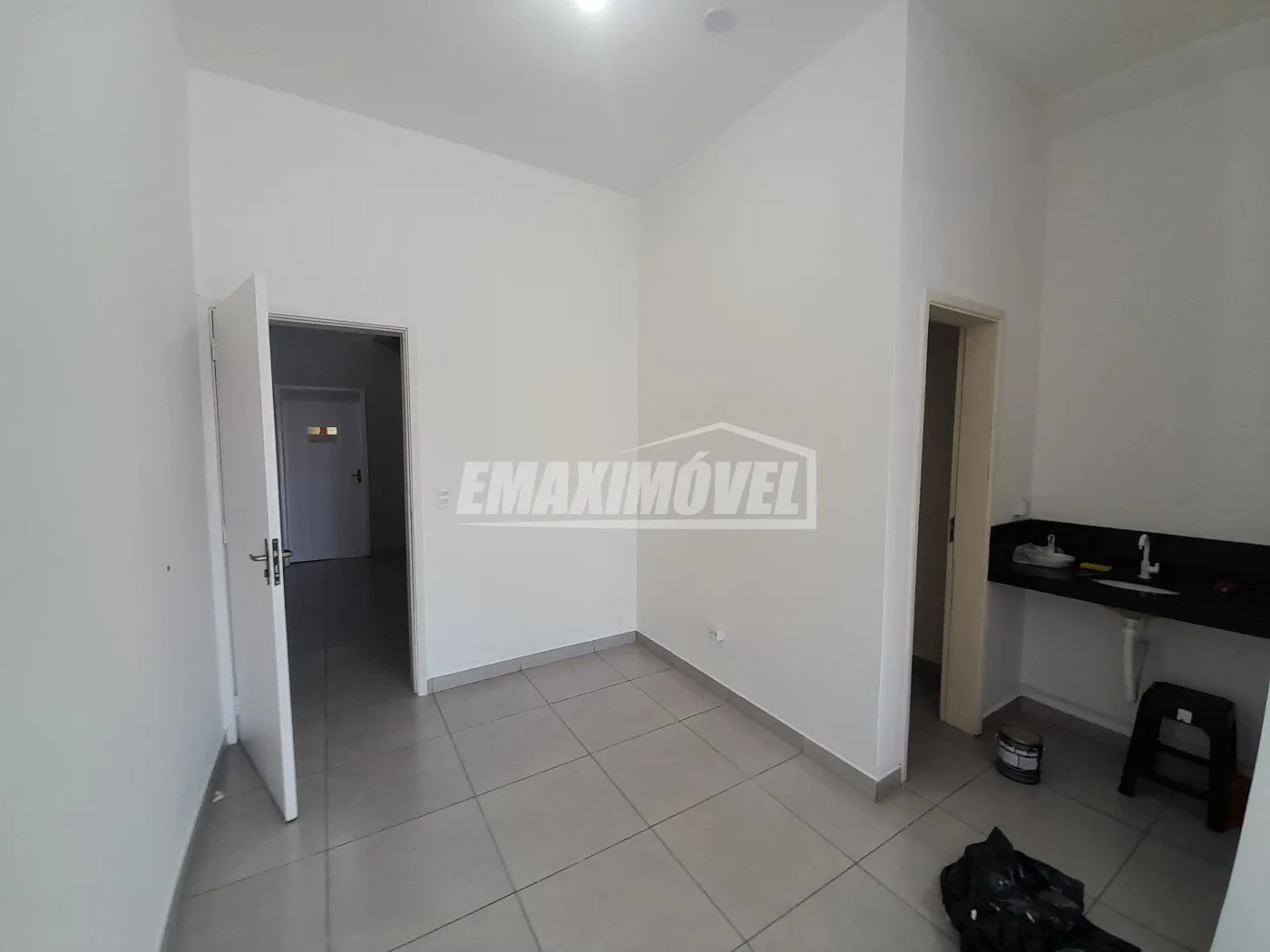 Alugar Sala Comercial / em Bairro em Sorocaba R$ 1.100,00 - Foto 7