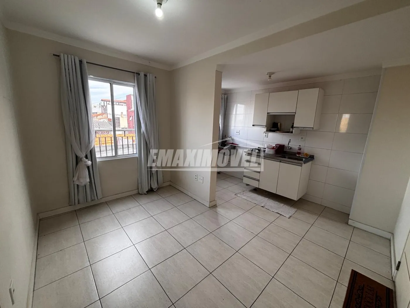 Comprar Apartamento / Padrão em Sorocaba R$ 180.000,00 - Foto 3