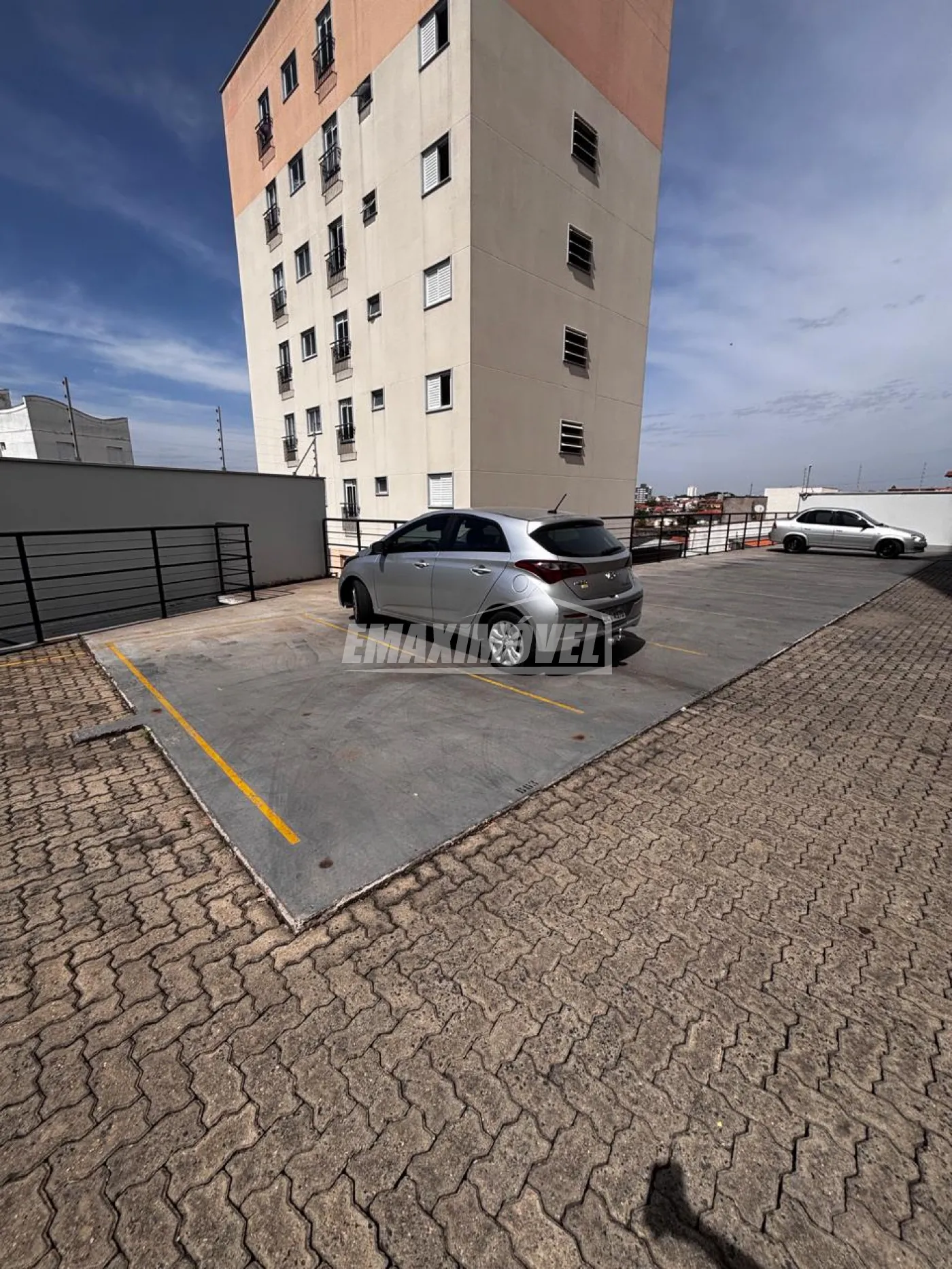 Comprar Apartamento / Padrão em Sorocaba R$ 180.000,00 - Foto 8