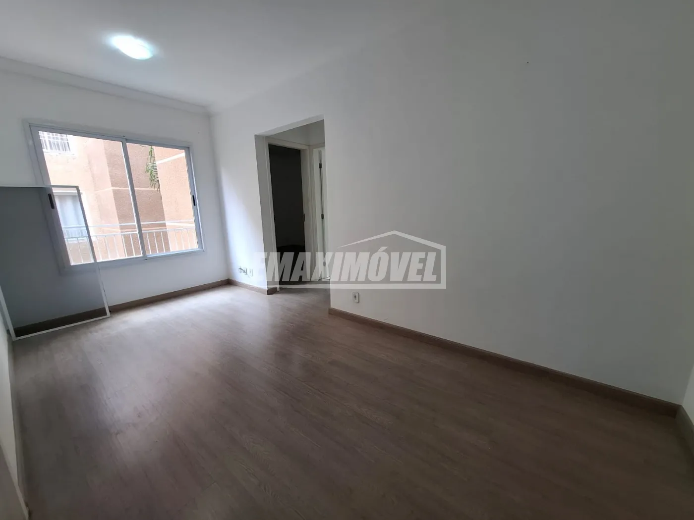 Alugar Apartamento / Padrão em Sorocaba R$ 1.700,00 - Foto 2