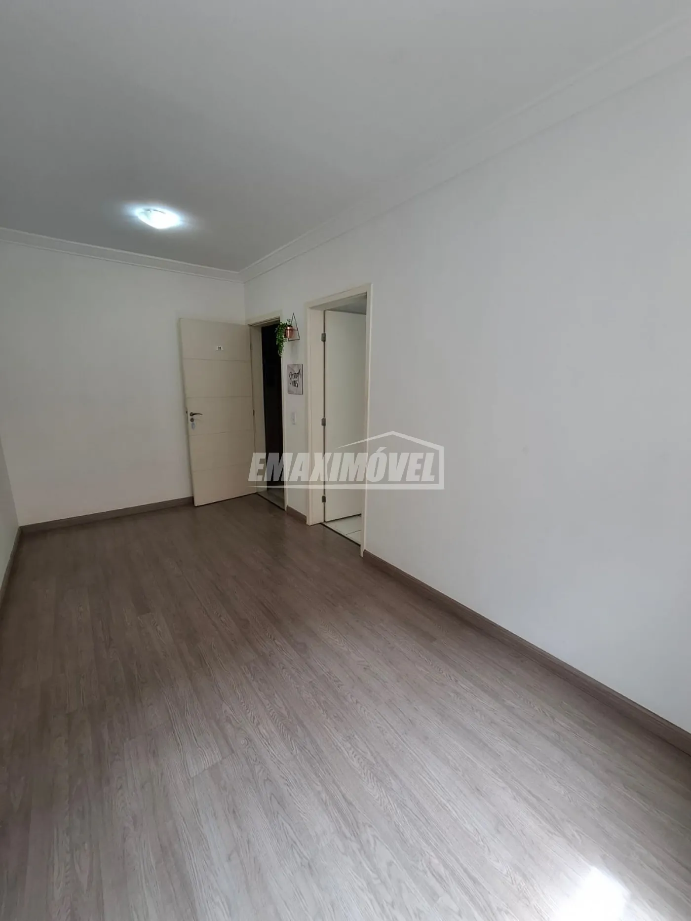 Alugar Apartamento / Padrão em Sorocaba R$ 1.700,00 - Foto 7