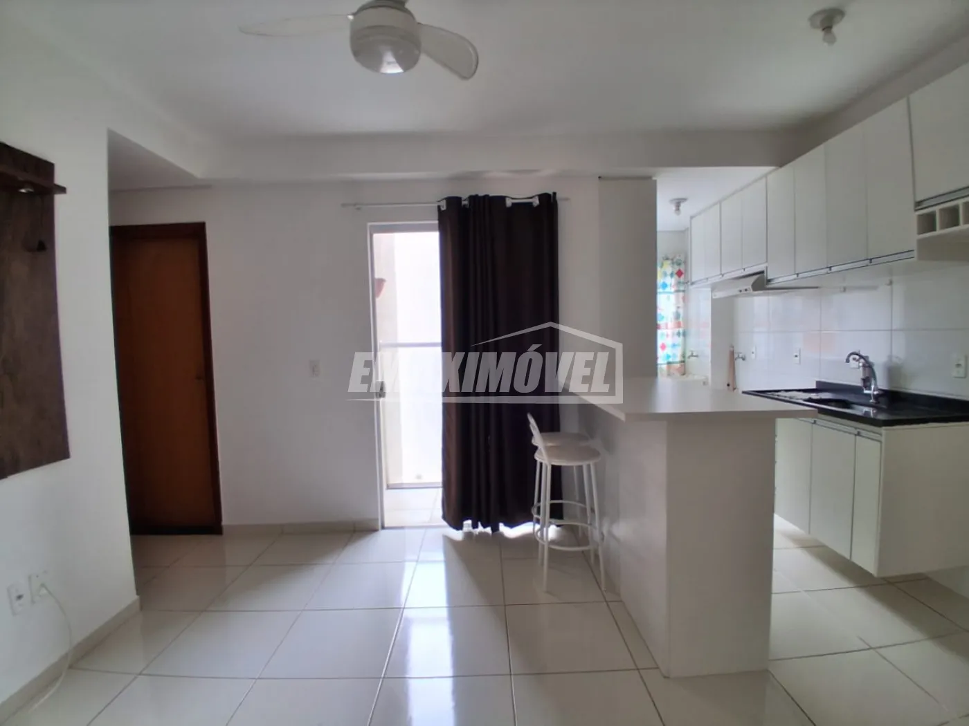 Alugar Apartamento / Padrão em Sorocaba R$ 1.650,00 - Foto 3