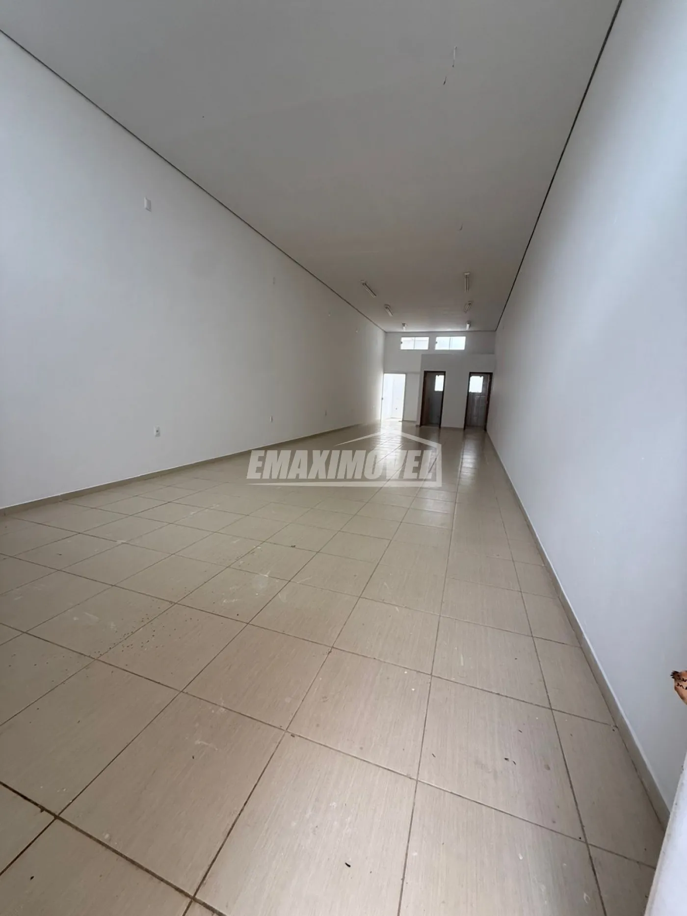 Alugar Salão Comercial / Negócios em Sorocaba R$ 2.600,00 - Foto 2