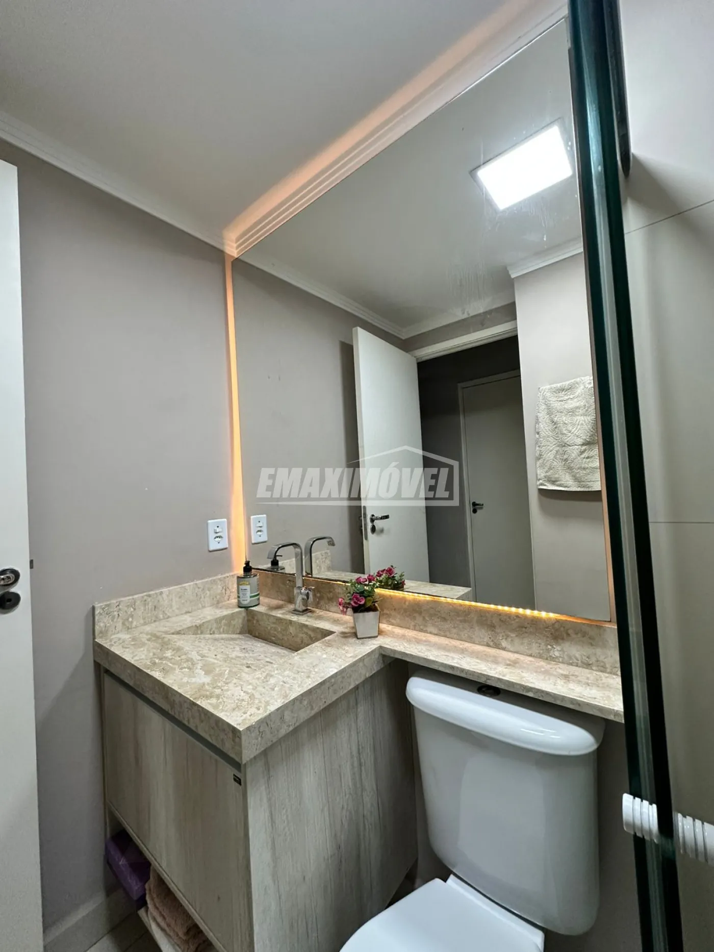 Comprar Apartamento / Padrão em Sorocaba R$ 400.000,00 - Foto 16