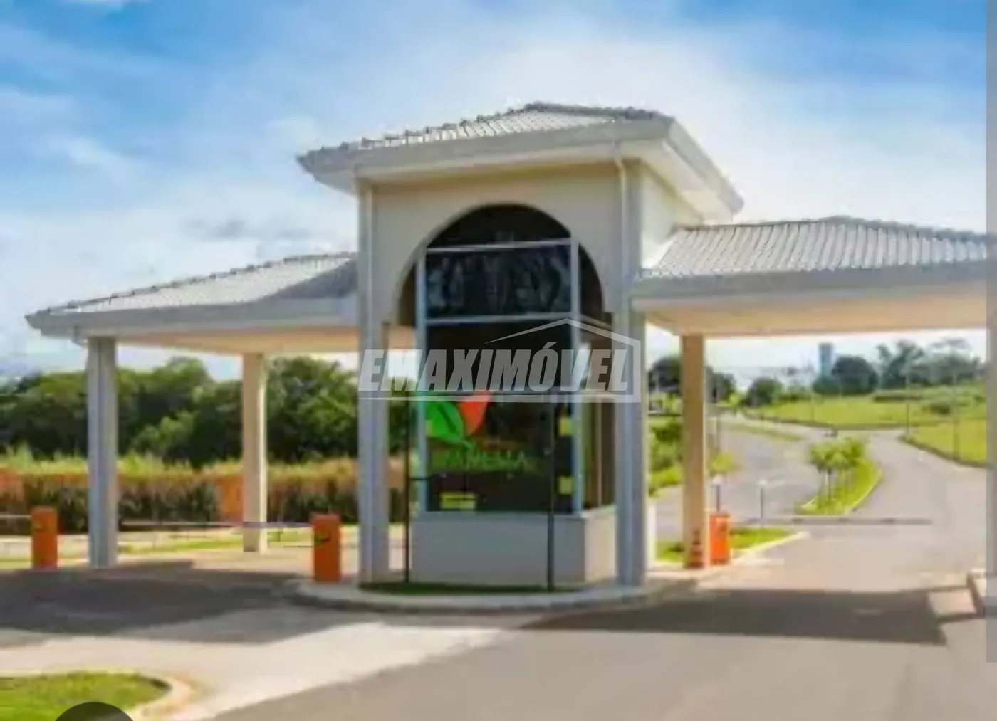 Comprar Terreno / em Condomínios em Sorocaba R$ 300.000,00 - Foto 1