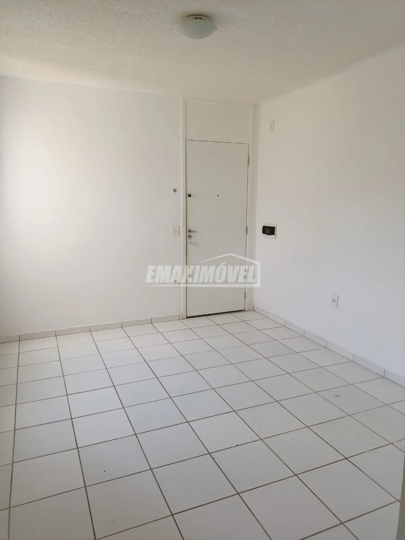Comprar Apartamento / Padrão em Sorocaba R$ 115.000,00 - Foto 4