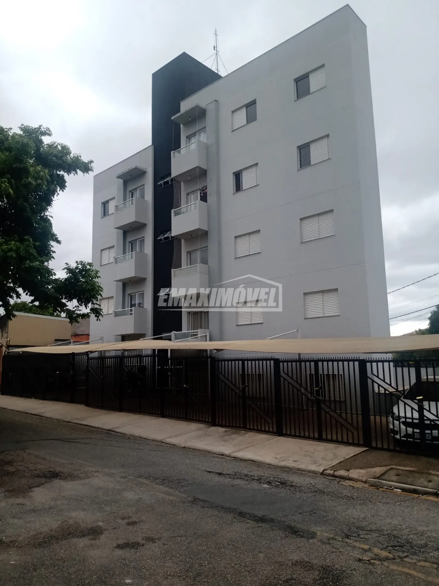 Comprar Apartamento / Padrão em Sorocaba R$ 240.000,00 - Foto 2