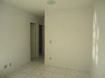 Alugar Apartamento / Padrão em Sorocaba R$ 750,00 - Foto 2