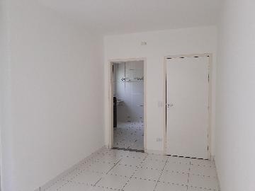 Alugar Apartamento / Padrão em Sorocaba R$ 850,00 - Foto 3