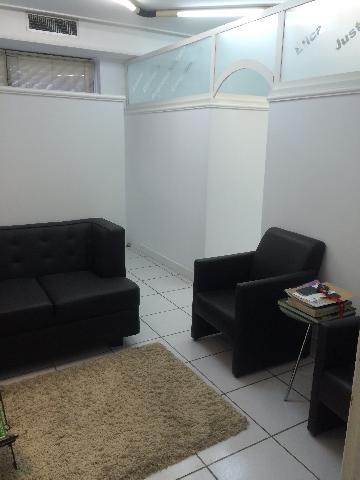 Alugar Comercial / Prédios em Sorocaba. apenas R$ 500,00