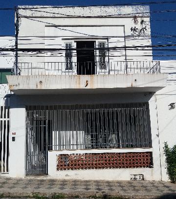 imagem 1 - Casa com 4 Quartos sendo 1 suíte e Quintal no Centro de Sorocaba! imagem 1 - Casa com 4 Quartos sendo 1 suíte e Quintal no Centro de Sorocaba!