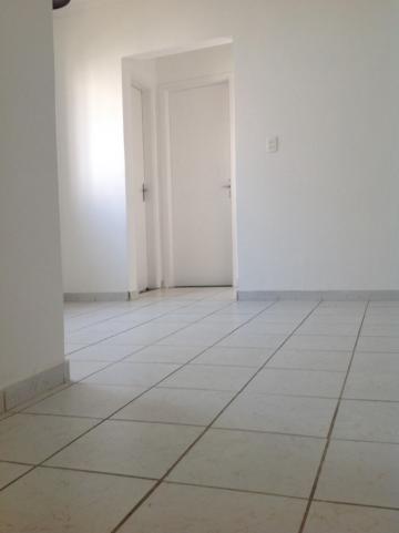 Alugar Apartamento / Padrão em Sorocaba R$ 725,00 - Foto 8