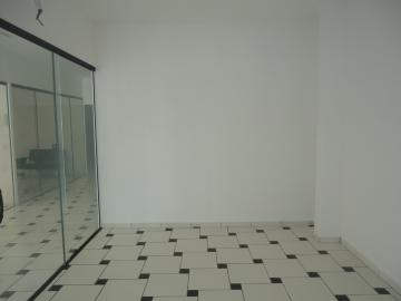 Alugar Sala Comercial / em Condomínio em Sorocaba R$ 900,00 - Foto 2