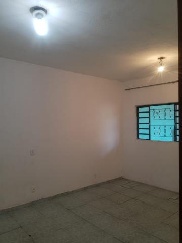 Alugar Casa / em Bairros em Sorocaba R$ 690,00 - Foto 7