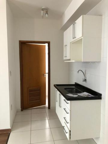 Alugar Apartamento / Padrão em Sorocaba R$ 800,00 - Foto 8