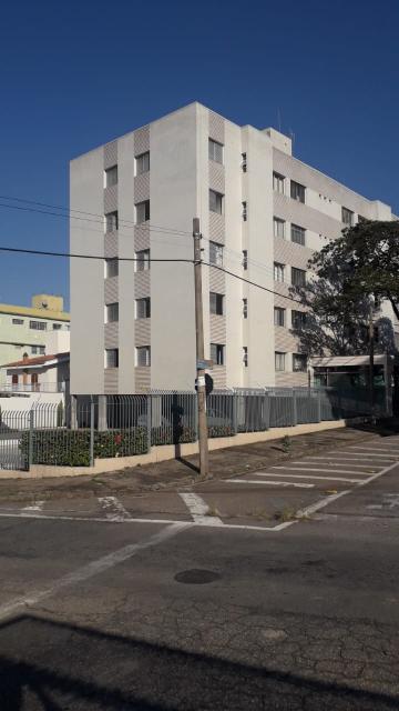 Alugar Apartamento / Padrão em Sorocaba. apenas R$ 2.100,00