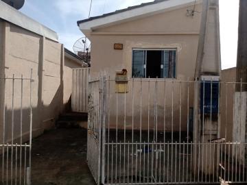 Alugar Casa / em Bairros em Araçoiaba da Serra. apenas R$ 1.000,00