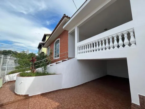 Casa para Venda - Passo Fundo / RS no bairro Santa Maria, 3 dormitórios,  sendo 1 suíte, 3 banheiros, 3 vagas de garagem, área útil 167,00 m²,  terreno 192,00 m²