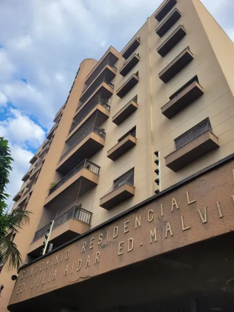 Alugar Apartamento / Padrão em Sorocaba. apenas R$ 2.300,00