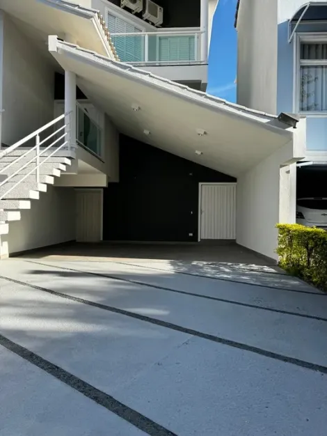 imagem 2 - Sobrado com 3 Quartos, 1 suíte, 3 vagas - Vila dos Ingleses imagem 2 - Sobrado com 3 Quartos, 1 suíte, 3 vagas - Vila dos Ingleses