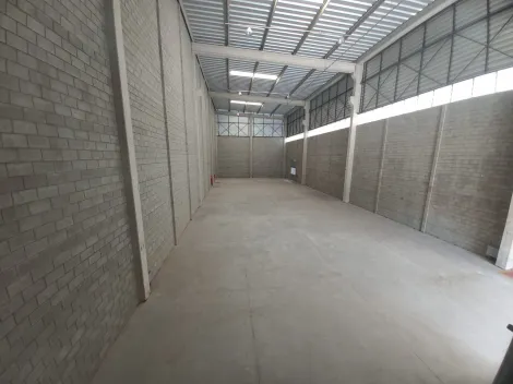 imagem 3 - Galpão Comercial para Locação com 900m² e 2 escritórios imagem 3 - Galpão Comercial para Locação com 900m² e 2 escritórios