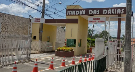 imagem 1 - Casa - em Condomínios imagem 1 - Casa - em Condomínios