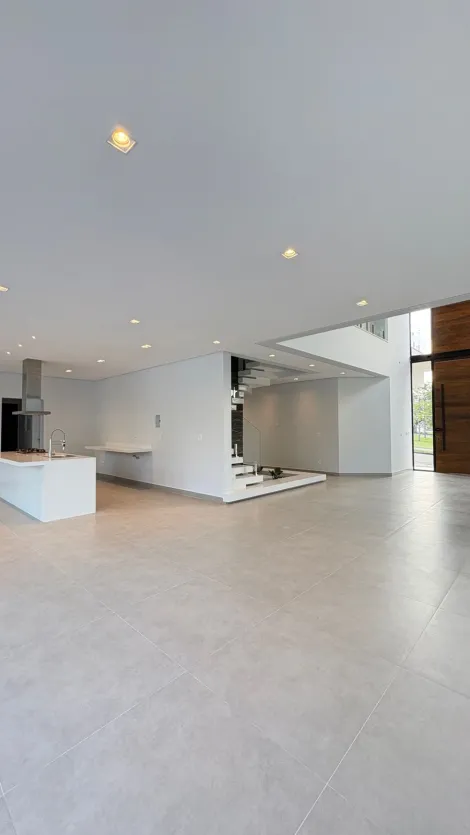 imagem 3 - Casa com 3 Suítes, 4 vagas e Piscina! - Alphaville Nova Esplanada imagem 3 - Casa com 3 Suítes, 4 vagas e Piscina! - Alphaville Nova Esplanada