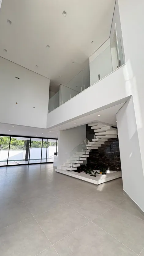 imagem 5 - Casa com 3 Suítes, 4 vagas e Piscina! - Alphaville Nova Esplanada imagem 5 - Casa com 3 Suítes, 4 vagas e Piscina! - Alphaville Nova Esplanada