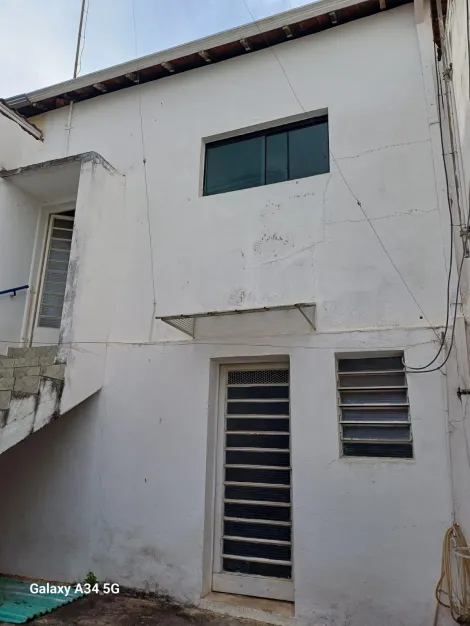 imagem 3 - Casa com 2 Quartos, 2 vagas e Quintal na Vila Santana! imagem 3 - Casa com 2 Quartos, 2 vagas e Quintal na Vila Santana!