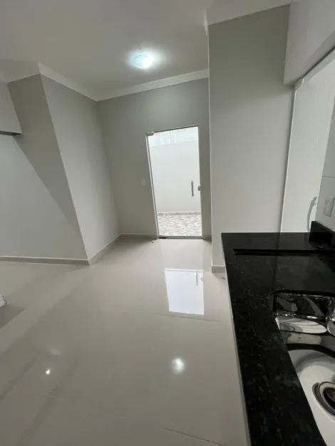 imagem 3 - Casa com 3 Quartos, 1 suíte e 2 vagas - Residencial Vila Amato imagem 3 - Casa com 3 Quartos, 1 suíte e 2 vagas - Residencial Vila Amato